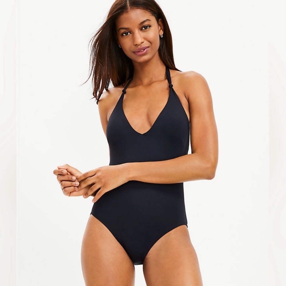 LOFT Beach Plunge One Piece m
Medium Large Swimsuit - Picture 7 of 8